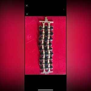 Bracelet size 2.8